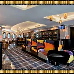 Jaguar - Is Near The Metro Has Free Parking And A Free Shuttle Service Between The Airport And The From 7am To 8pm