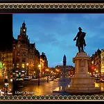 Jaguar - Is Near The Metro Has Free Parking And A Free Shuttle Service Between The Airport And The From 7am To 8pm 4*