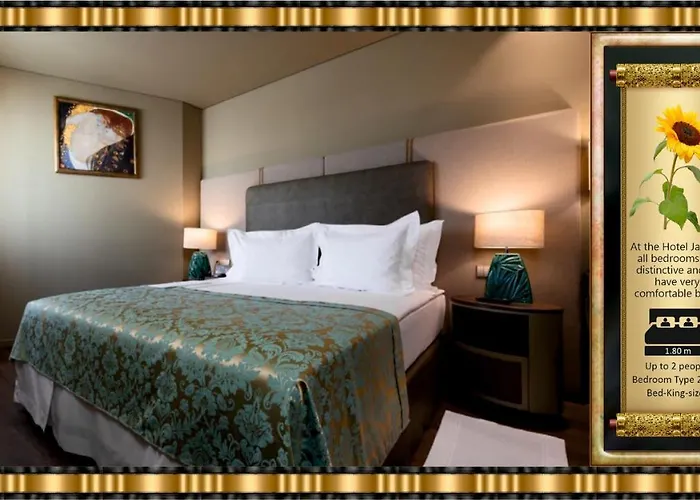 Hotel Jaguar - Is Near The Metro Has Free Parking And A Free Shuttle Service Between The Airport And The From 7am To 8pm Porto