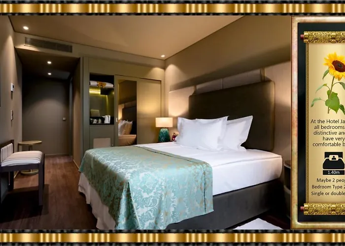 Hotel Jaguar - Is Near The Metro Has Free Parking And A Free Shuttle Service Between The Airport And The From 7am To 8pm 4*