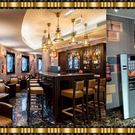 Jaguar - Airport To And Center And Vice-versa Is A Free And Continuous Shuttle Service From 7am To 8pm Porto