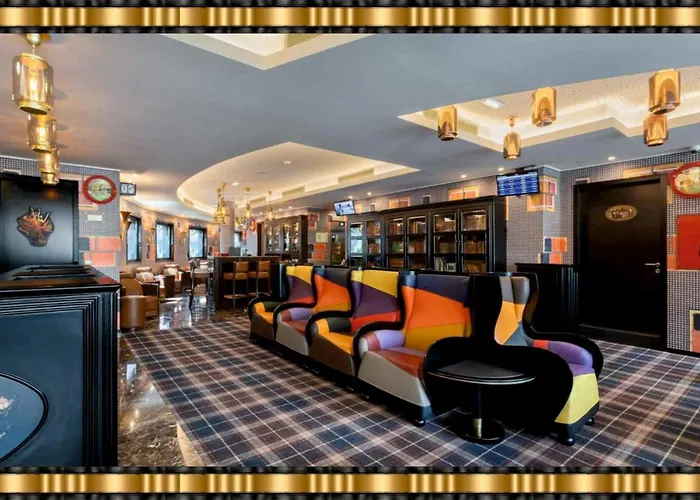 Jaguar - Is Near The Metro Has Free Parking And A Free Shuttle Service Between The Airport And The From 7am To 8pm